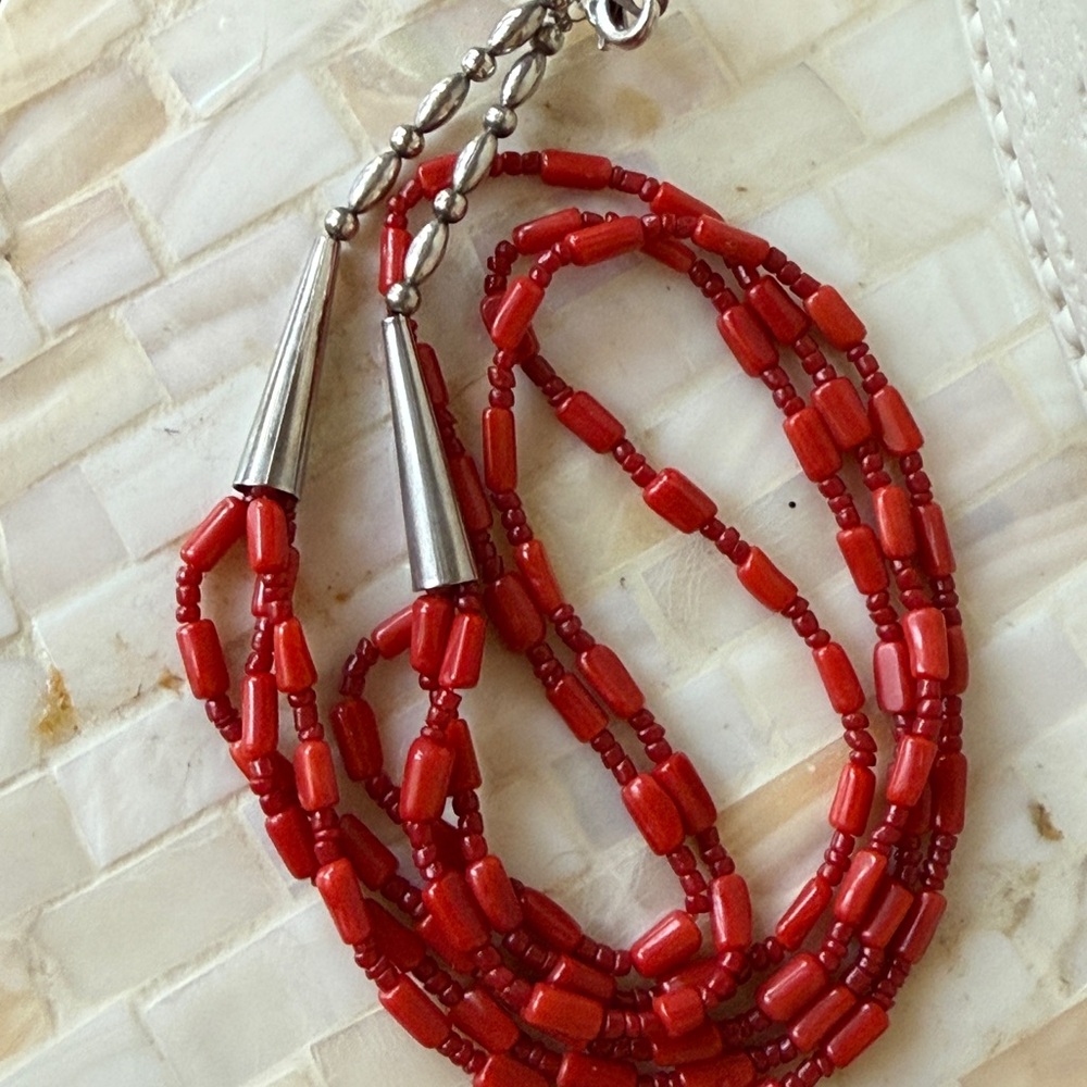Red coral hand Beaded Navajo Necklace and Bracelet Set - Picture 8 of 10